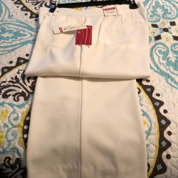NWT KimRogers dress pants bought at Belks - Picture 2 of 2